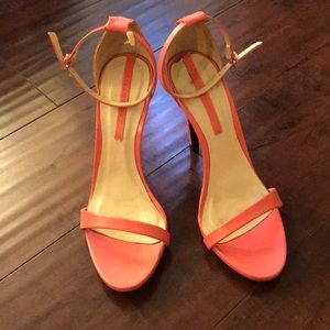 High heels sandals 🌸